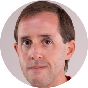 Foto de Apertura del proceso de encuestas del estudiantado con el título y el centro del curso académico 2024/2025.